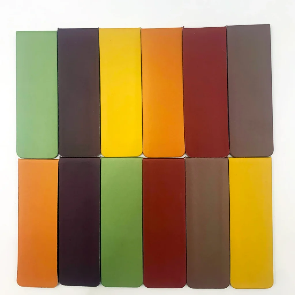 marque-page-cuir-personnalise-2